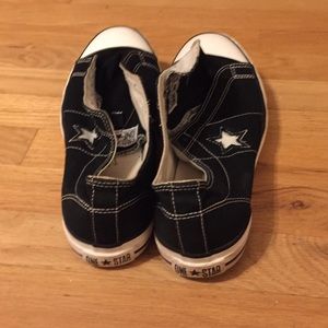 Rarely worn converse shoes